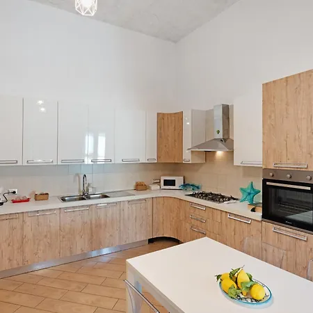 Light Blue House סלרנו